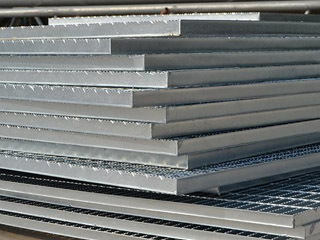 鋼格柵板 現代工業與建筑中的多功能鋼制產品